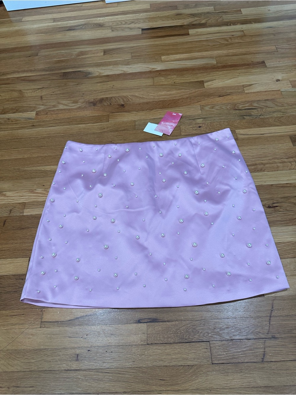 Megan Moroney Pearl-Embellished Pink Pencil Skirt - Picture 3 of 6